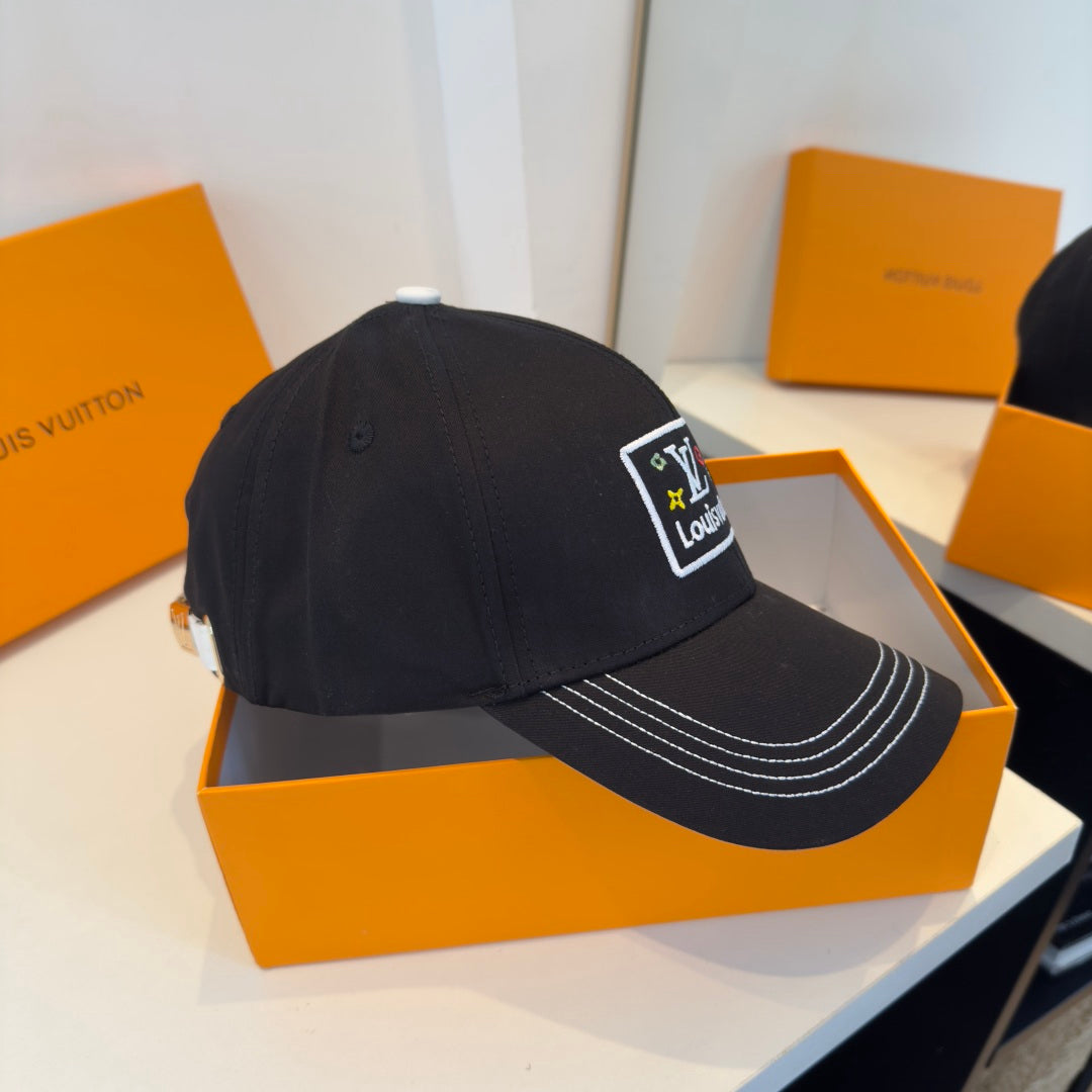 Elegant Minimalist Baseball Cap - Versatile Statement Piece