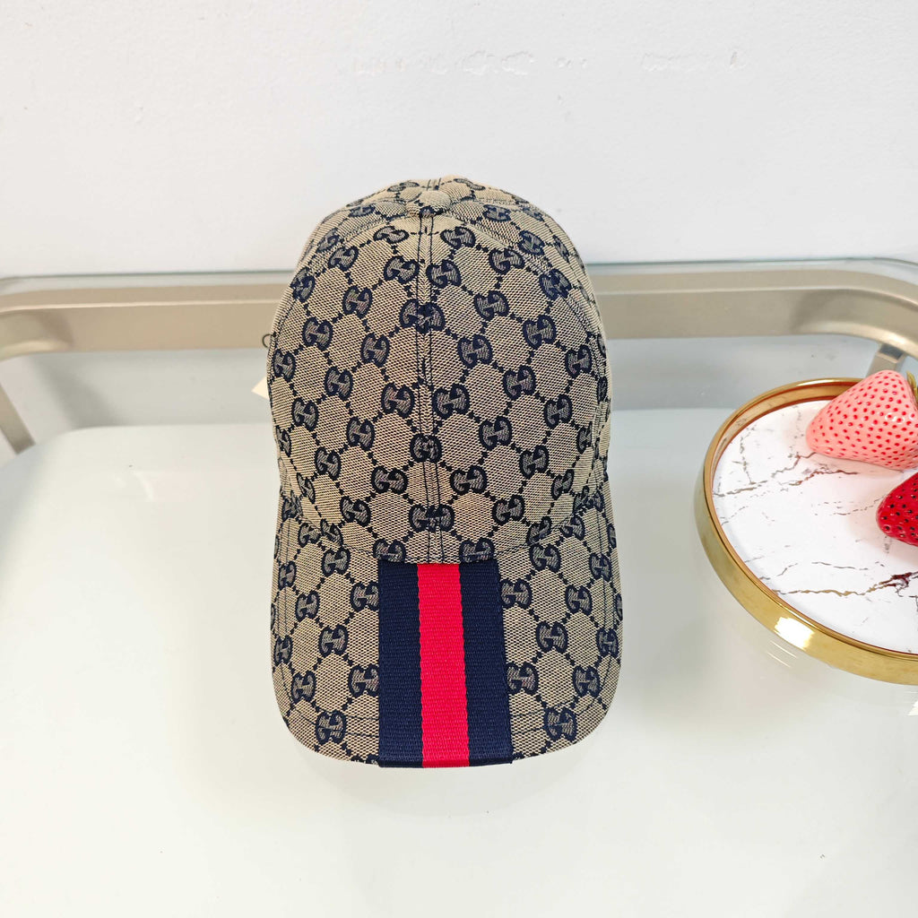 Chic Minimalist Spring Baseball Cap