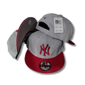 New York Yankees Gray and Red with Dual-Tone Embroidered Logo - Snapback Cap