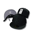 New York Yankees Blackout All Black with Tonal Logo – Snapback Cap